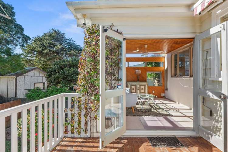 29 Queens Parade Devonport_17