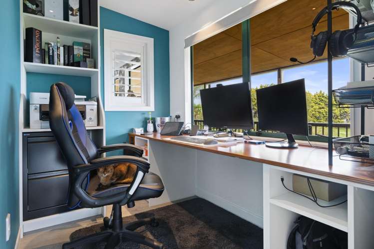 307c Maxted Road Bombay_18