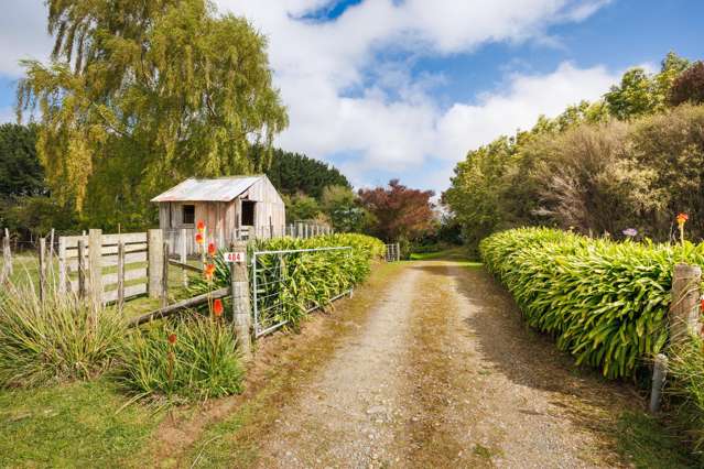 484 Finnis Road Pohangina_1