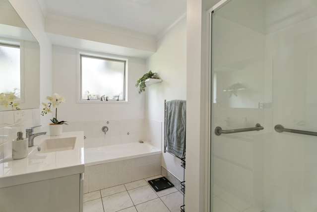 2/22 Ellenbury Place Stanmore Bay_4