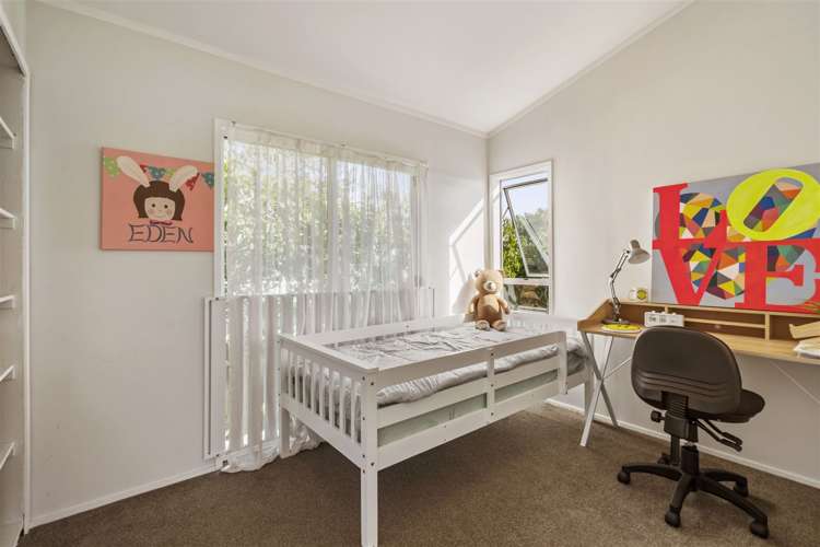 5 Taurus Crescent Beach Haven_22