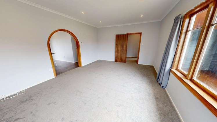 8 Churchill Crescent 1206_1