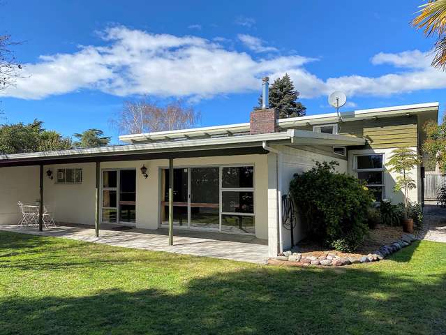 First-Home Buyers, Don't Miss This 70s Classic