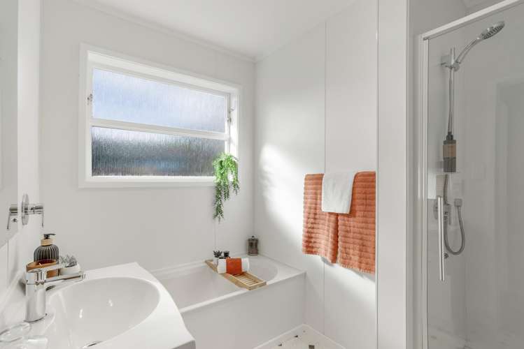 19 California Drive Totara Park_13