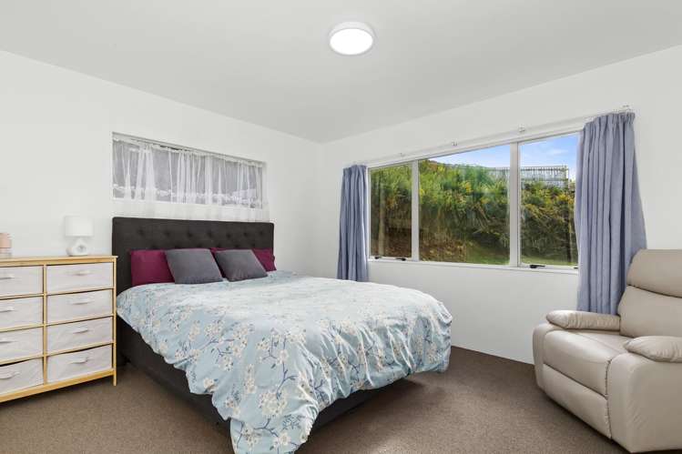 8 Hastings Grove Wainuiomata_5