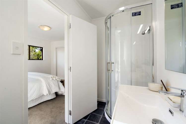 154 Stapleford Crescent Browns Bay_16