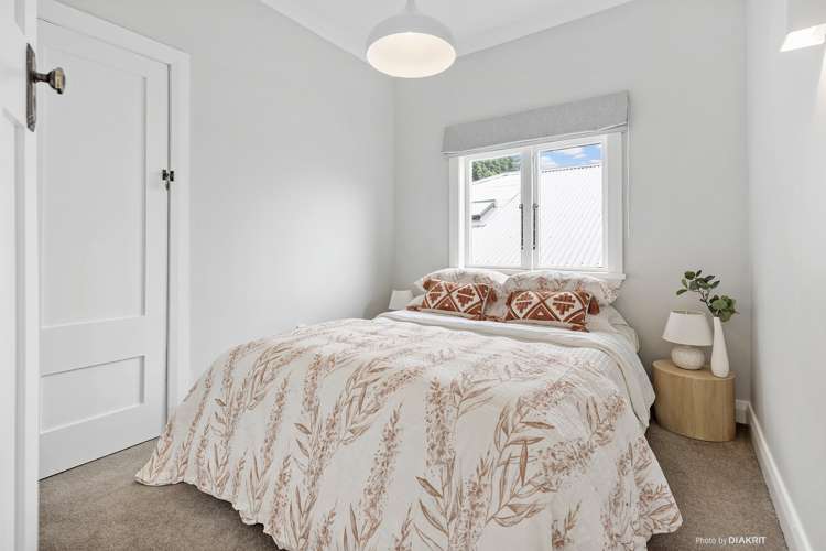 85 Grant Road Thorndon_11