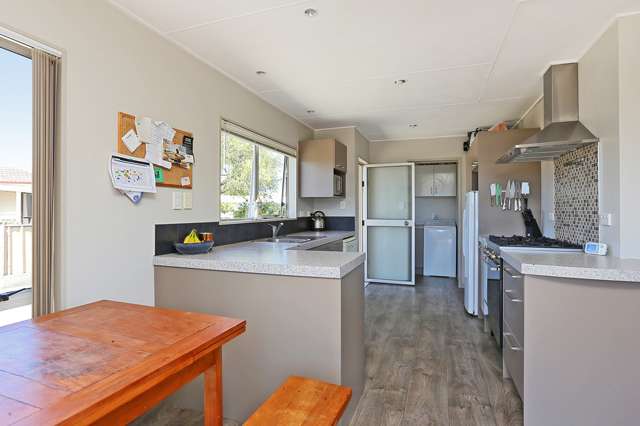 1 Deakin Place Clive_4