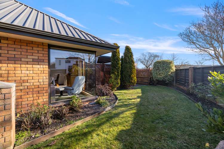 8 Brockhall Lane Avonhead_18