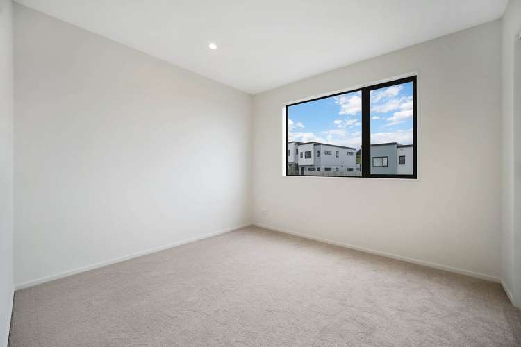 55C Crestview Rise Papakura_14