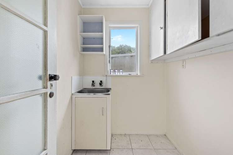 34 Johnstones Road Otara_16