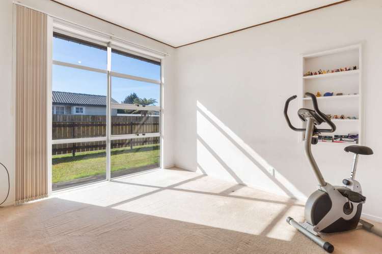 28 Iles Road Lynmore_11