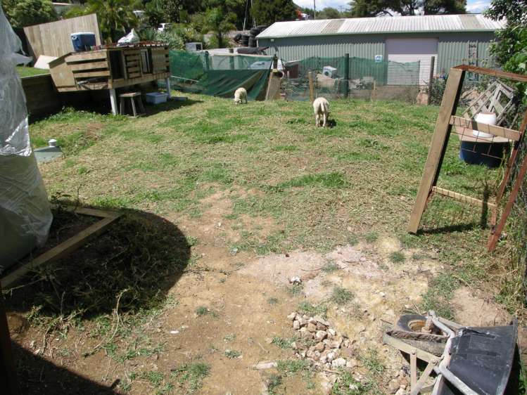 44 Erua Road Ostend_6