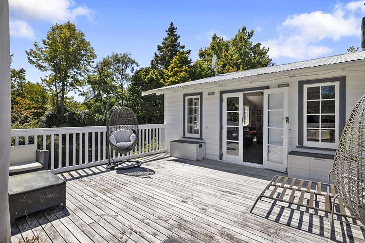 1324 Egmont Road Egmont Village_14