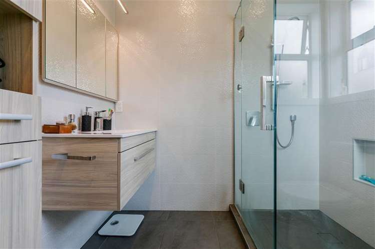 25 Wainui Avenue Point Chevalier_10