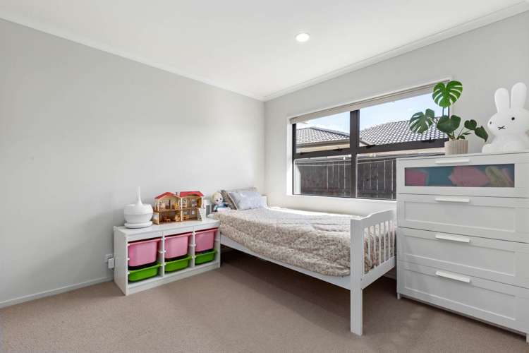 7 Kirkaldy Street Wattle Downs_15