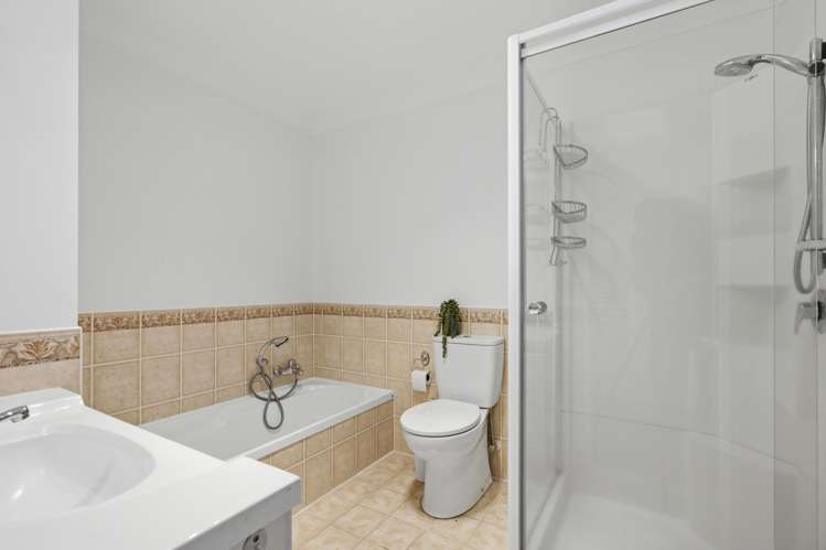 55/111 Santa Monica Drive (Pacific Palms) Papamoa_9