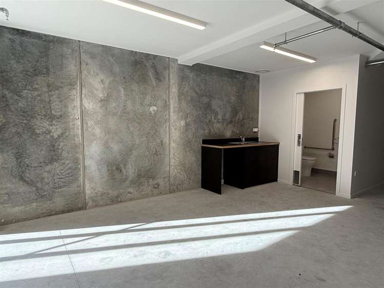 Unit 1, 12 Mohuia Crescent Elsdon_5