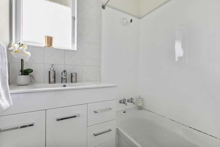 10 Awatere Street Clover Park_9