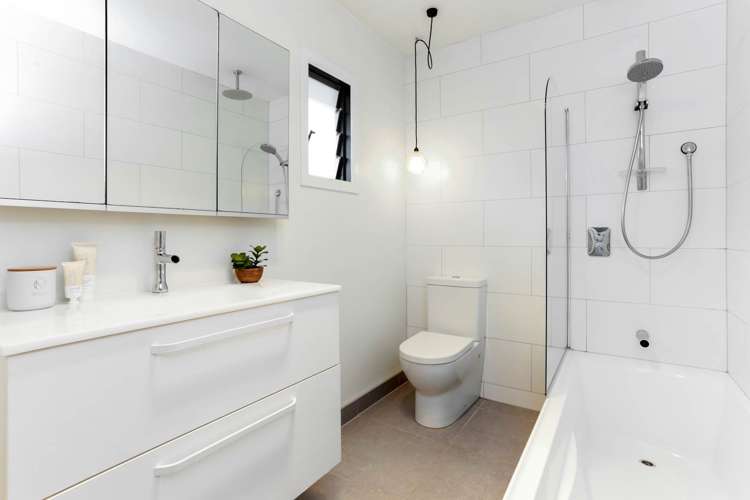 28 Harbour View Road Te Atatu Peninsula_14