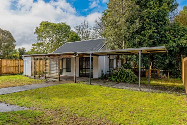 53 Cambridge Road Riverhead_19