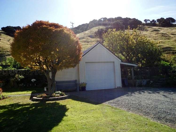 1 Pipers Valley Road Duvauchelle_16