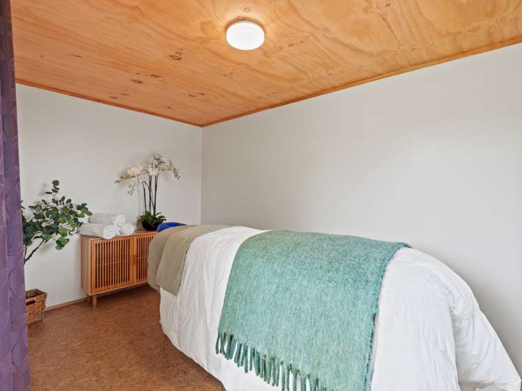 66 Risinghurst Terrace Lower Shotover_24