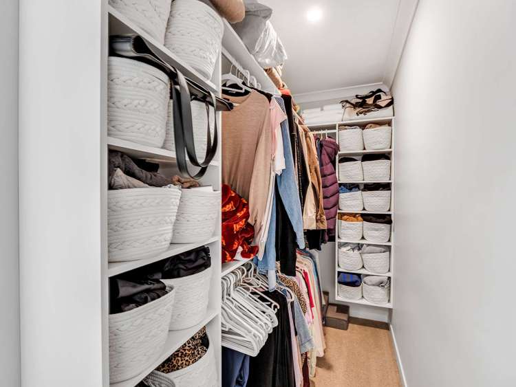 214/30 Bob Robertson Drive Woodend_13