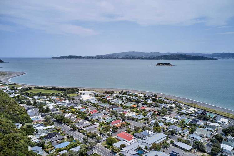 3 Mackenzie Road Eastbourne_11