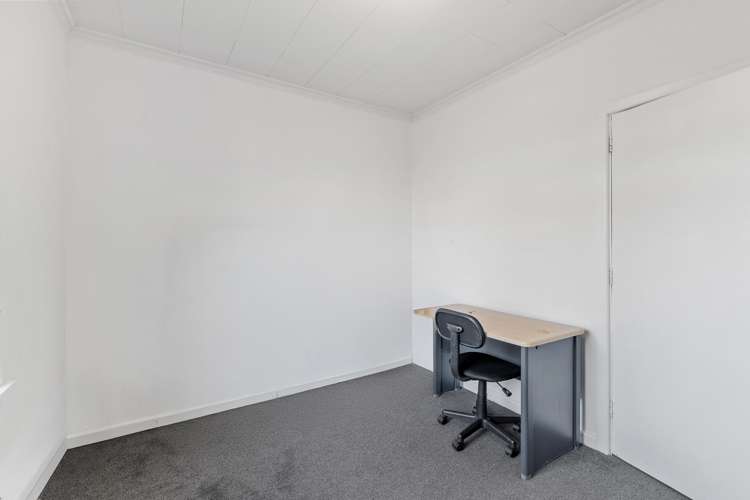 33 Charlesworth Street Woolston_10