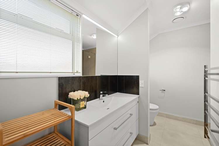 56 Ayrshire Drive Grandview Heights_8