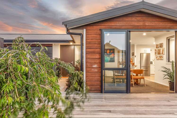 9 Isthmus Place Lake Hawea_25