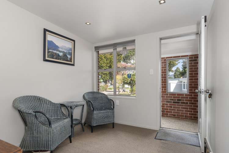 10 Roretana Drive Athenree_21