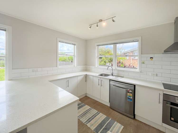 7 Lynette Place Mangere_4