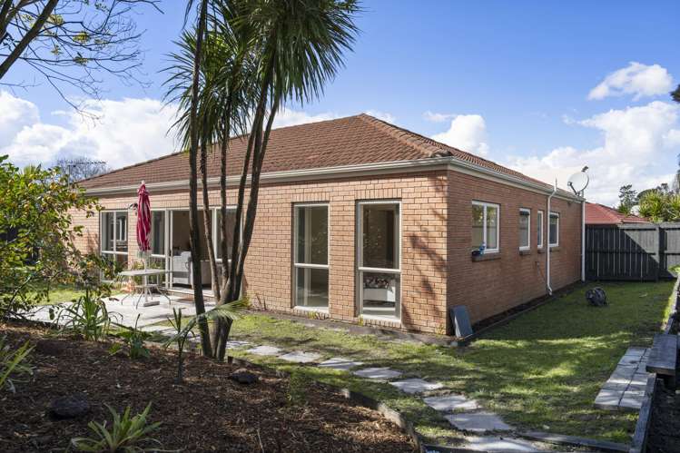 319a Royal Road Massey_18