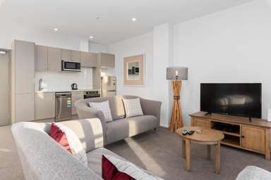 402/30 Red Oaks Drive_3