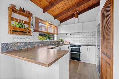 12 Escalona Street_3
