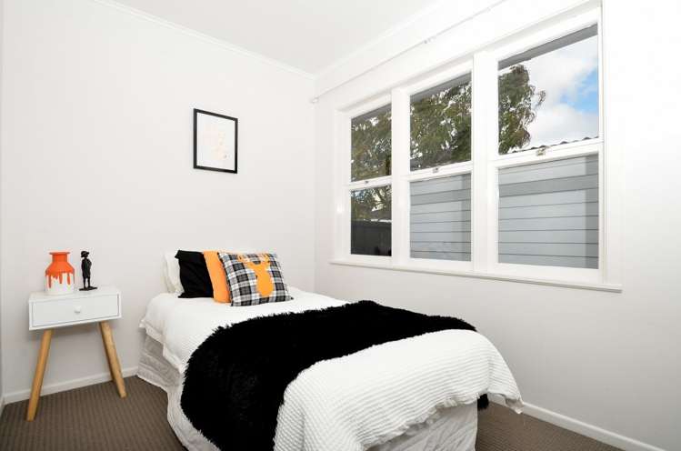 11 Woodford Avenue Henderson_8