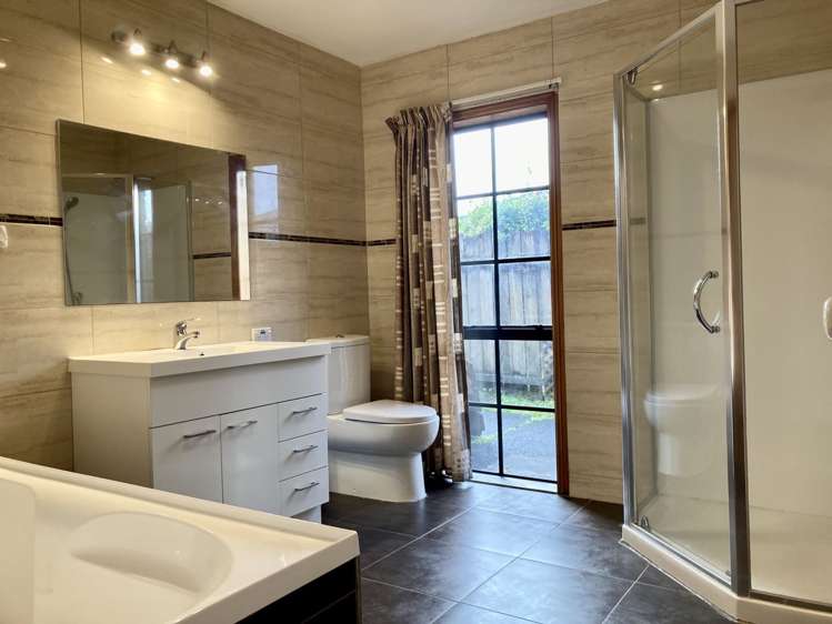 1/71 Vintage Drive Henderson_8