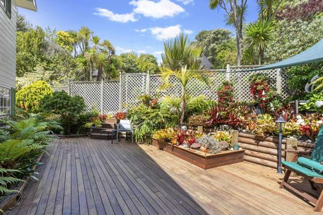 2/21 Deane Avenue Titirangi_3