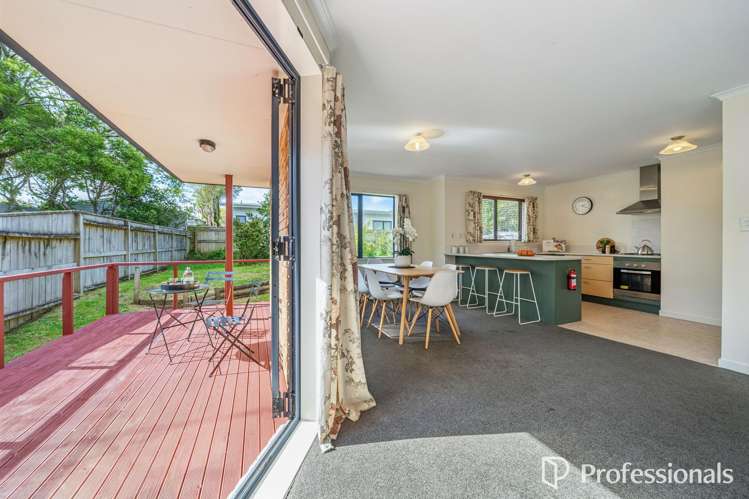 8a Faulke Avenue Wainuiomata_6