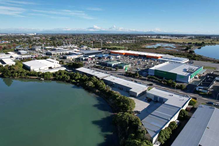 3 and 4/1008 Ferry Road Ferrymead_7