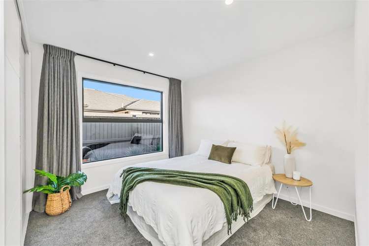 27 Candlesticks Crescent Lincoln_18