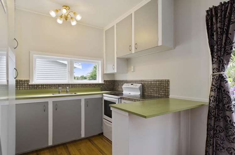 18 Yeovil Road Te Atatu Peninsula_8