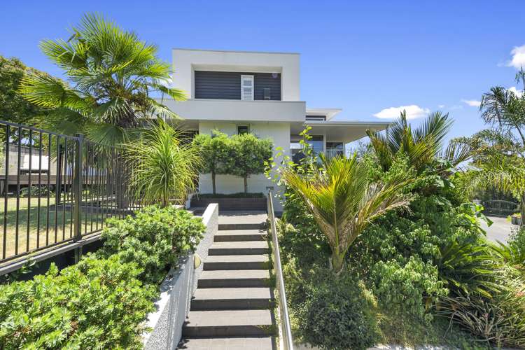 133 Lake Crescent Hamilton Lake_21