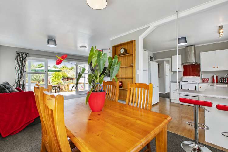 10 Eskdale Road Birkdale_8