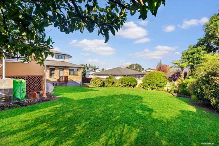 16 Commissariat Road Mount Wellington_1