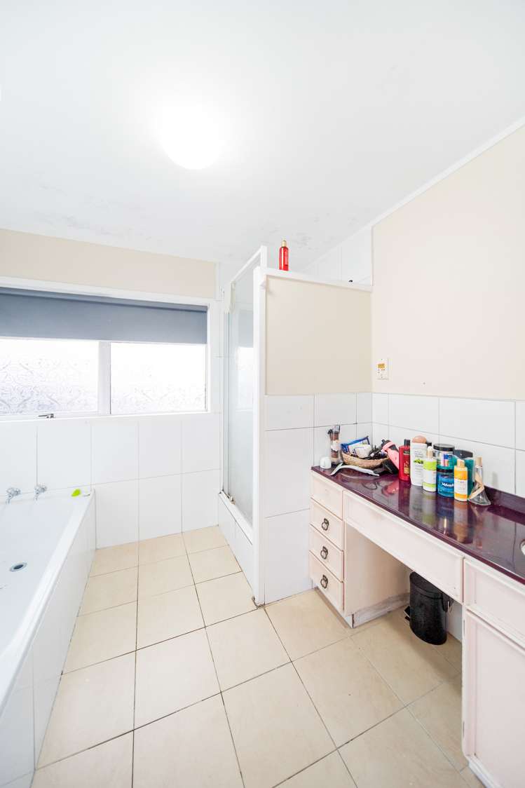 7 Waimahia Avenue Manurewa_12