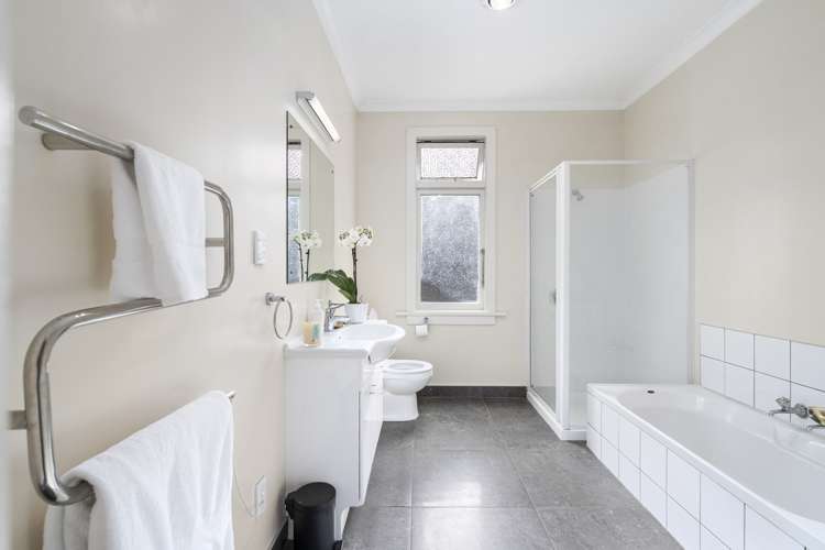 79 Linton Street West End_11