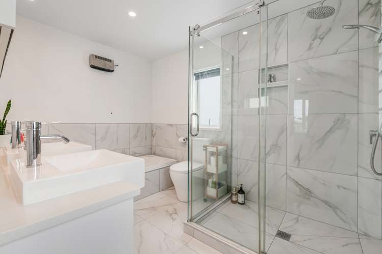 8 Rakau Views Orewa_7